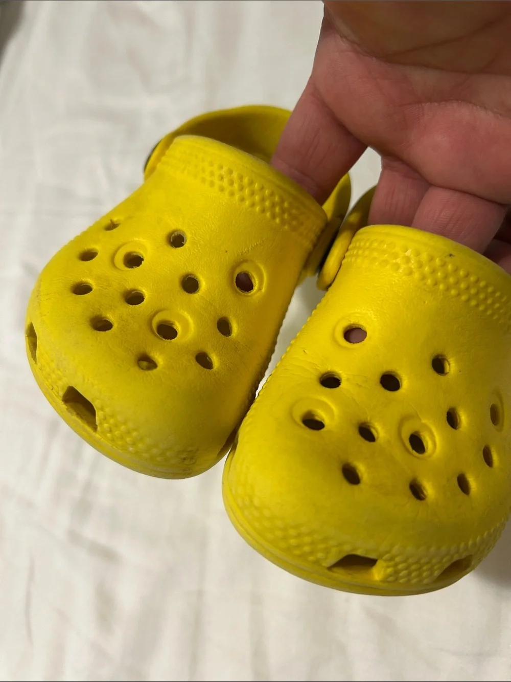 Crocs Yellow Kids Clog Sandals - Lightweight Slip-On, Size C5.